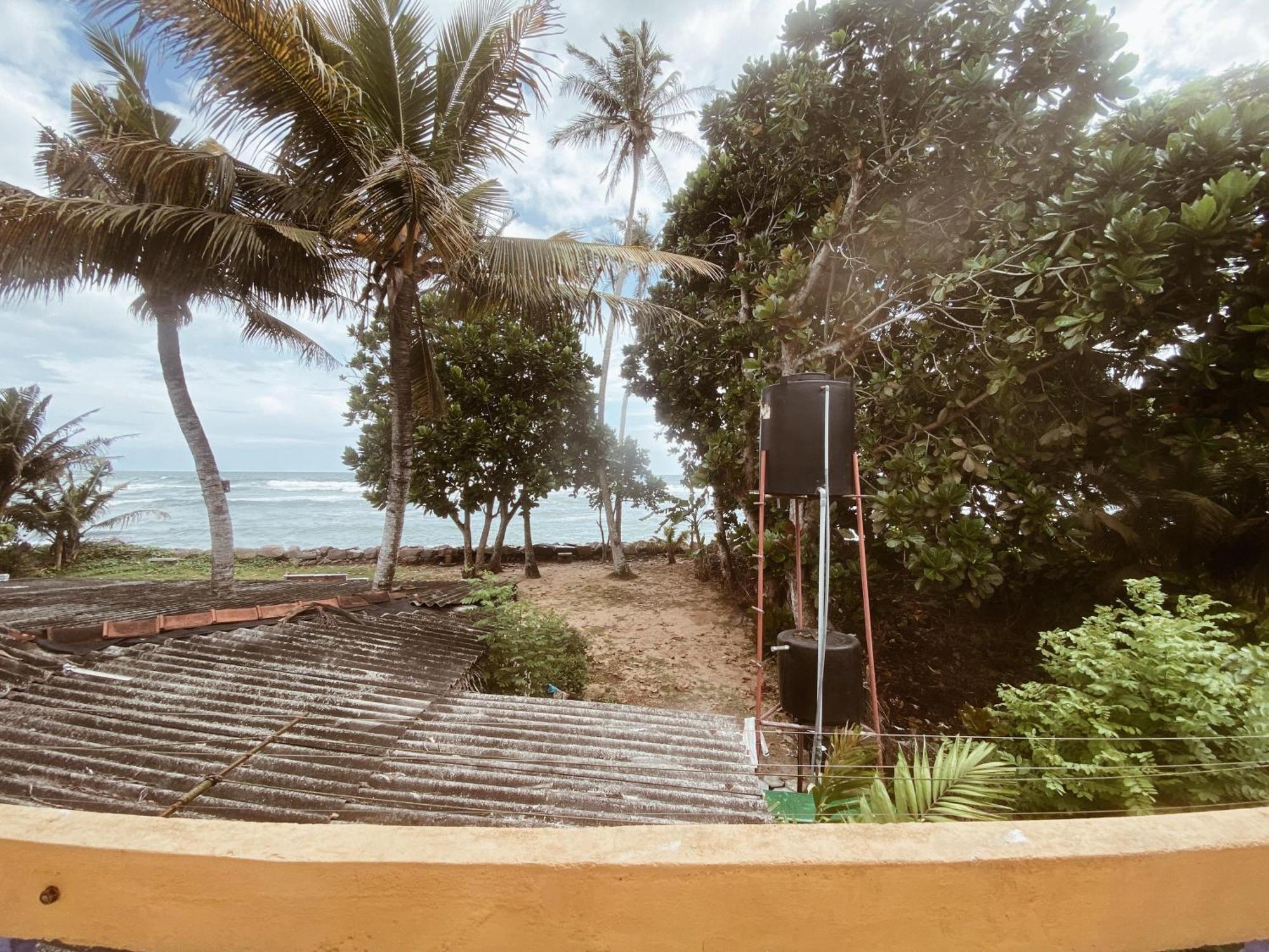 Together Beach House Midigama East Exterior foto