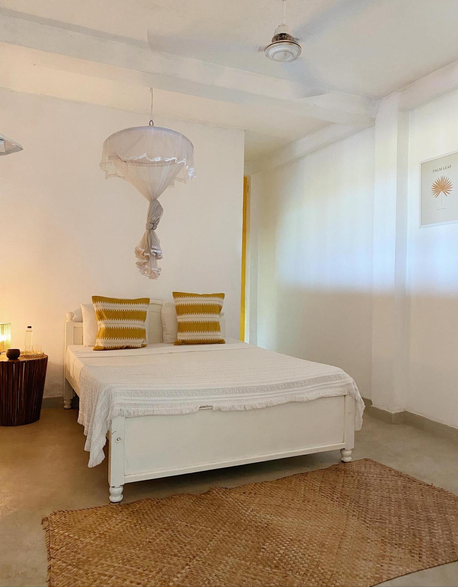 Together Beach House Midigama East Exterior foto
